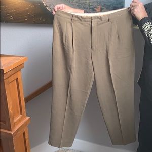 Tommy Bahama Men’s Slaks color Khaki